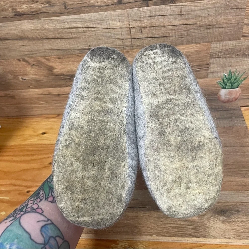 Wool felted slippers Easter bunny women’s or kids size 4/6